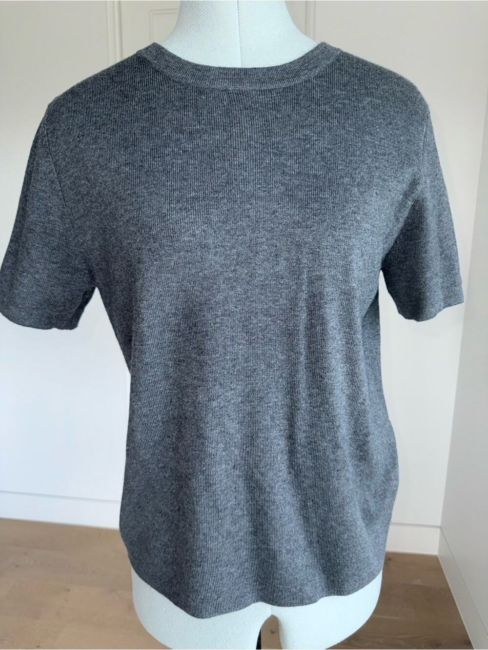 ZARA Knit Charcoal Gray Short Sleeve Sweater